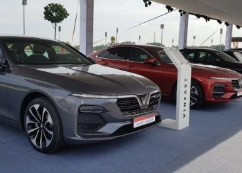 Trước khi ngừng sản xuất, hơn 1.000 xe VinFast Lux A2.0 được bán ra trong tháng 7/2022