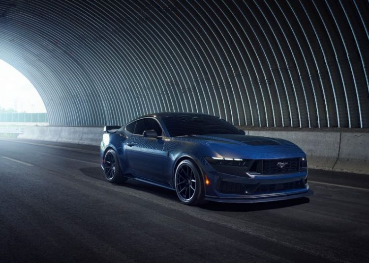 Ford Mustang Dark Horse
