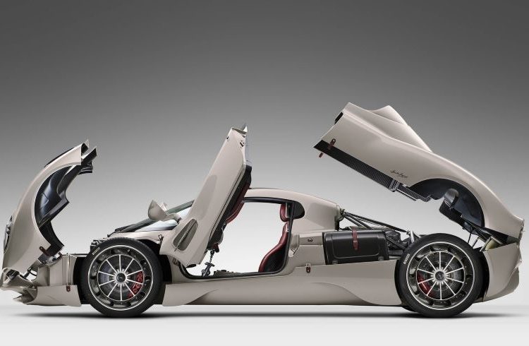 Pagani Utopia