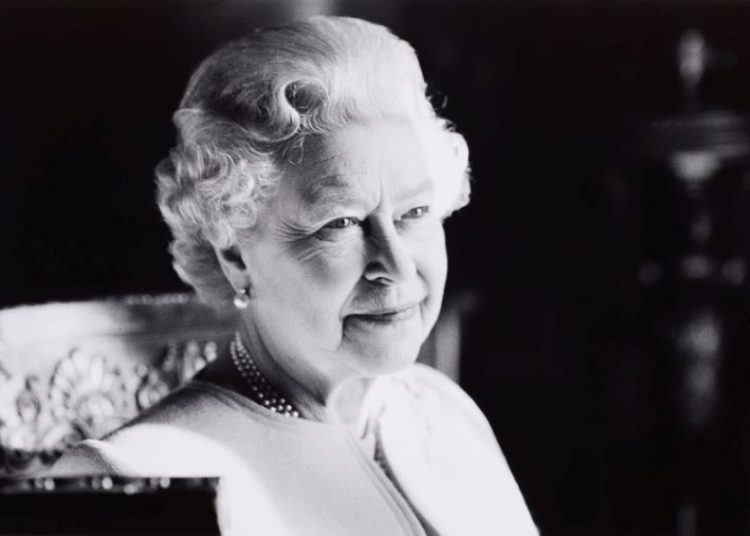 Nữ hoàng Elizabeth II