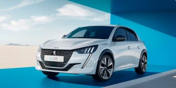 Peugeot e-208