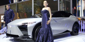 Cận cảnh mẫu xe ý tưởng LF-Z thuần điện đầu tiên của Lexus tại Vietnam Motor Show 2022