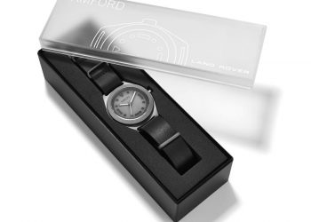 Đồng hồ Bamford LR001 được lấy cảm hứng từ Land Rover Defender