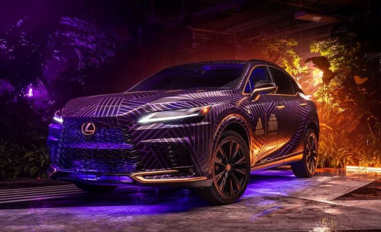 Lexus RX 500h F Sport Black Panther: Wakanda Forever