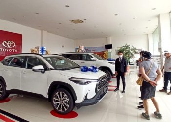 Doanh số Toyota tháng 11