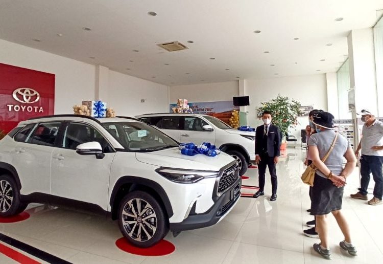 Doanh số Toyota tháng 11
