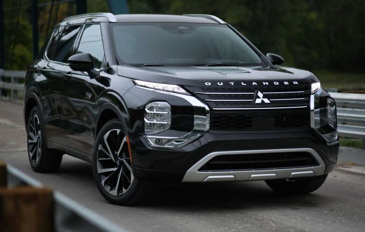Mitsubishi Outlander 2023