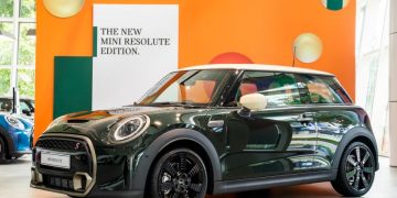 MINI Cooper S 3-Cửa Resolute Edition