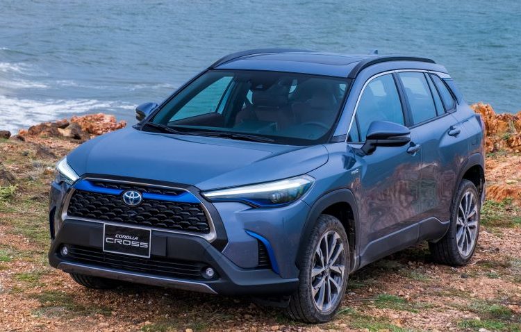 Toyota Corolla Cross 2023 ra mắt tại Việt Nam với loạt trang bị và tính năng mới