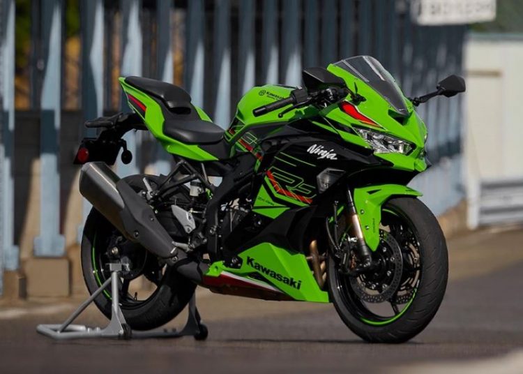 Kawasaki Ninja ZX4R 2024, động cơ 400 phân khối, công suất 80 mã lực