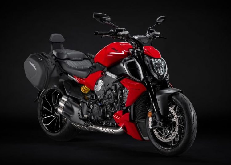 3 gói phụ kiện Style, Sport và Touring dành cho Ducati Diavel V4