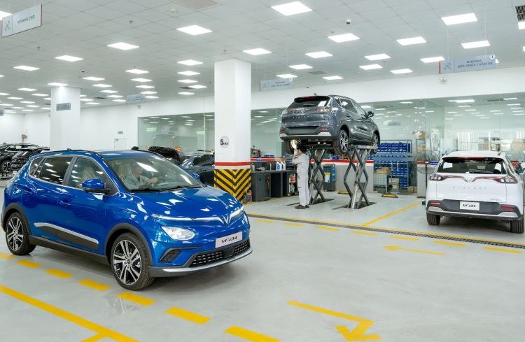 VinFast VF e34 nâng khả năng di chuyển lên đến 318 km cho một lần sạc đầy