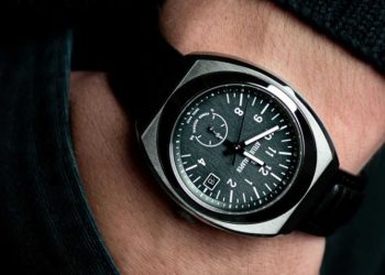 Đồng hồ AJ-P400