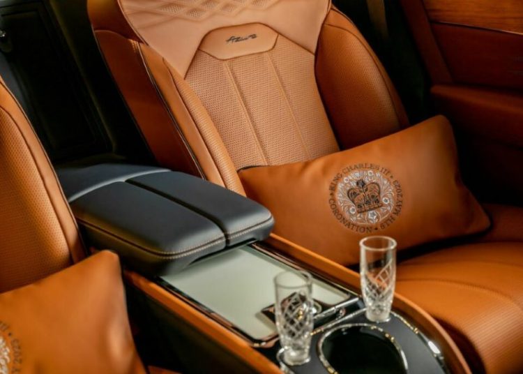 Gối tựa lưng Bentley