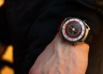 Đồng hồ Track 1