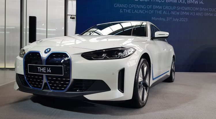 BMW i4