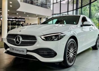 Mercedes-Benz C-Class thế hệ mới giảm giá lên đến 110 triệu đồng