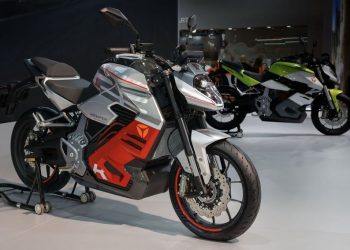 Yadea trình làng mẫu xe điện hiệu suất cao KEMPER