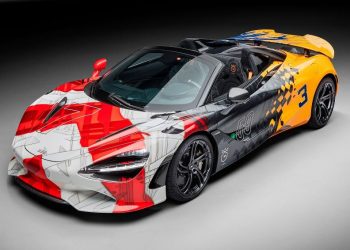 McLaren 750S Triple Crown