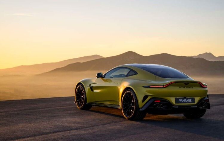 Aston Martin Vantage 2024 trình làng