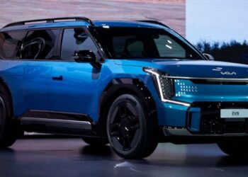 Kia EV9 2024 ra mắt tại Thái Lan, giá từ 2,45 tỷ đồng