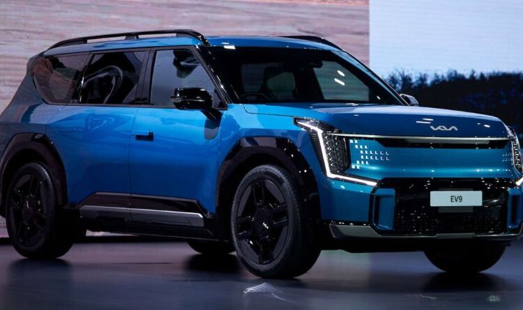 Kia EV9 2024 ra mắt tại Thái Lan, giá từ 2,45 tỷ đồng