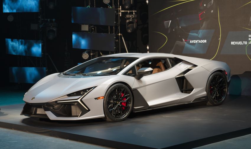 Giá Lamborghini Revuelto 