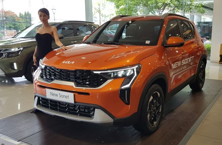 Giá Kia Sonet