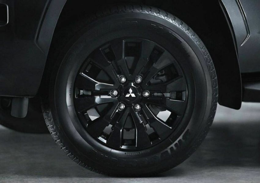 Mitsubishi Triton Black Edition