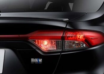 Toyota Corolla thế hệ mới sẽ sử dụng công nghệ hybrid của BYD?