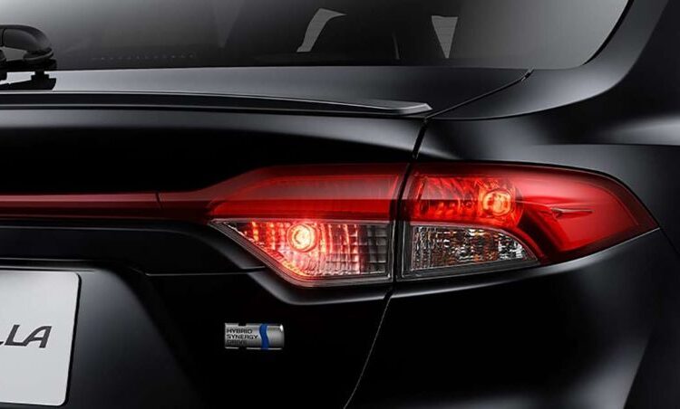 Toyota Corolla thế hệ mới sẽ sử dụng công nghệ hybrid của BYD?