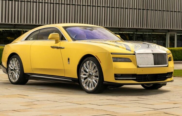 Rolls-Royce Spectre Semaphore