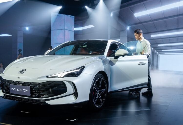 Giá MG7