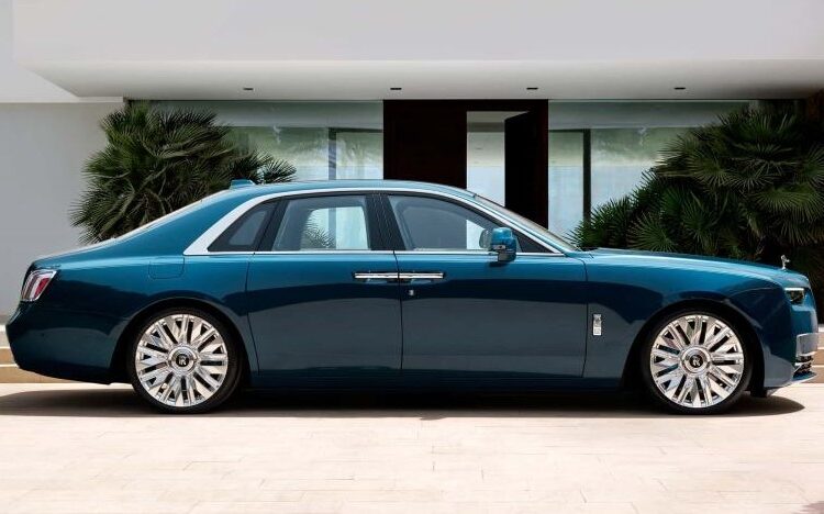 Rolls-Royce Ghost Series II 2025 lộ diện