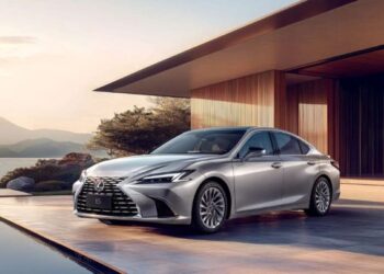 Lexus ES 2025