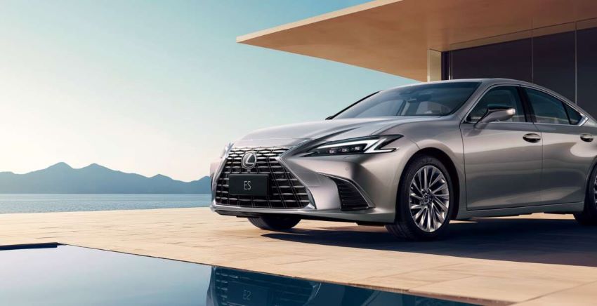 Lexus ES 2025