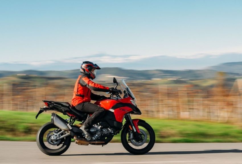 Ducati Multistrada V2 2025 