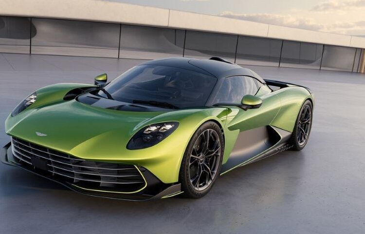 Aston Martin Valhalla 2026, siêu xe Plug-In-Hybrid 1.064 mã lực lộ diện