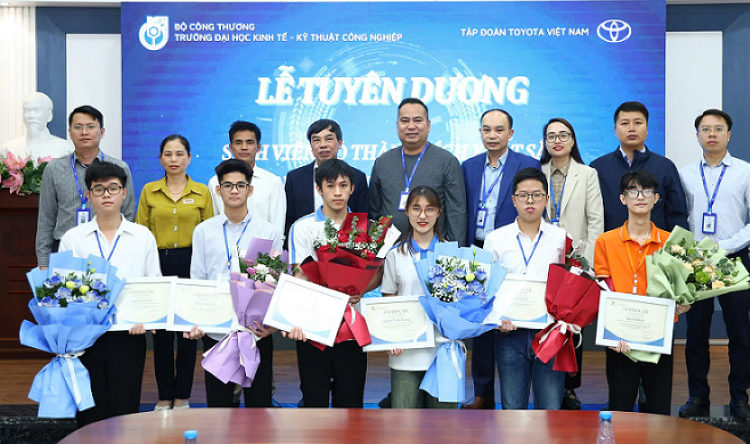 Toyota tặng 115 suất Học bổng cho sinh viên ngành kỹ thuật