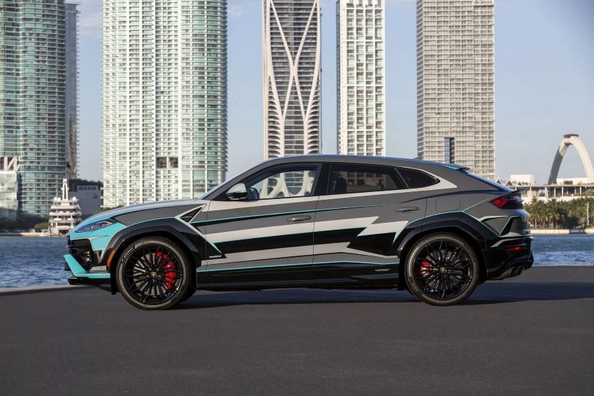 Lamborghini Urus Miami