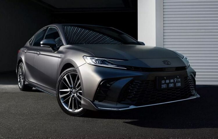 Toyota Camry Glorious