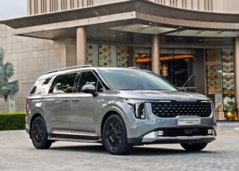 Kia Carnival Hybrid