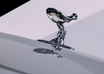 Rolls-Royce đầu tư hơn 300 triệu bảng Anh mở rộng nhà máy phục vụ các dự án Bespoke