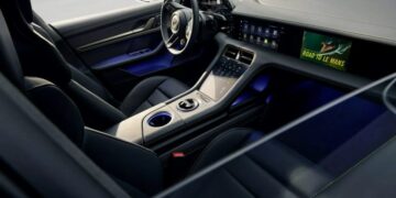 Porsche Cayenne, Panamera, Taycan và 911 đời 2026 sẽ có hệ thống thông tin giải trí mới