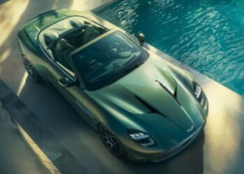 Vanquish Volante 2026: Biểu tượng mui trần mới của Aston Martin