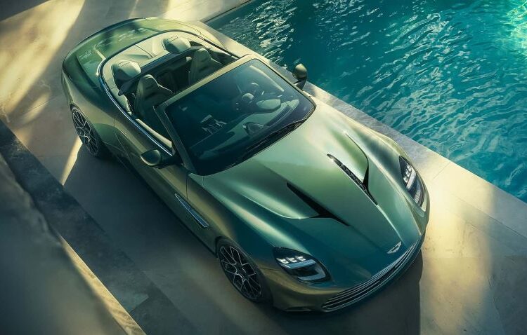 Vanquish Volante 2026: Biểu tượng mui trần mới của Aston Martin