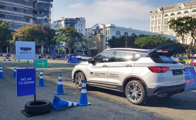 Lái thử Geely