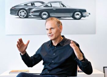 Vì sao mục tiêu 80% doanh số xe điện của Porsche vào năm 2030 không còn khả thi?