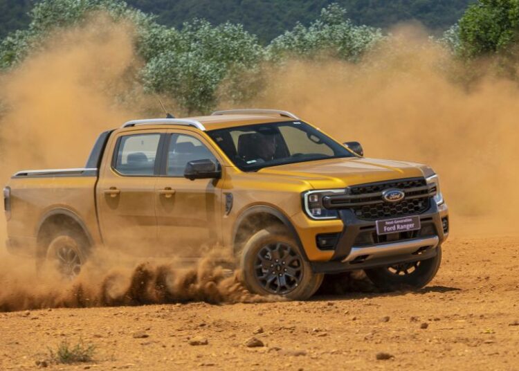 Ford ưu đãi lớn trong tháng 5/2025: Hỗ trợ 100% phí trước bạ, giảm giá đến 100 triệu đồng