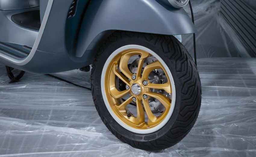 Vespa Officina 8